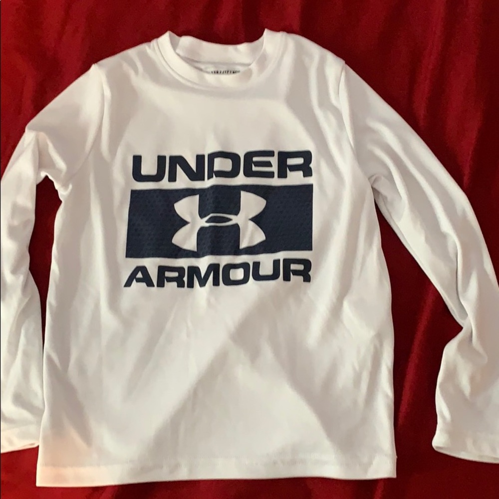 Boys under armour long sleeve shirt